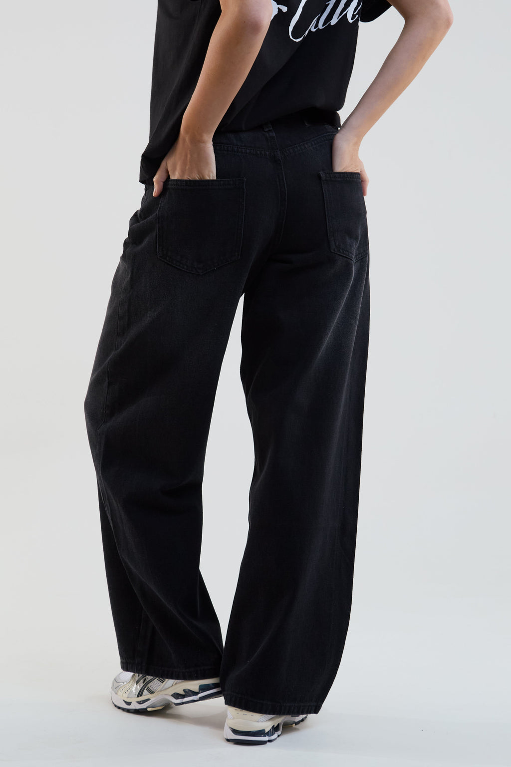 Flow Wide Leg Denim Jeans - Washed Black