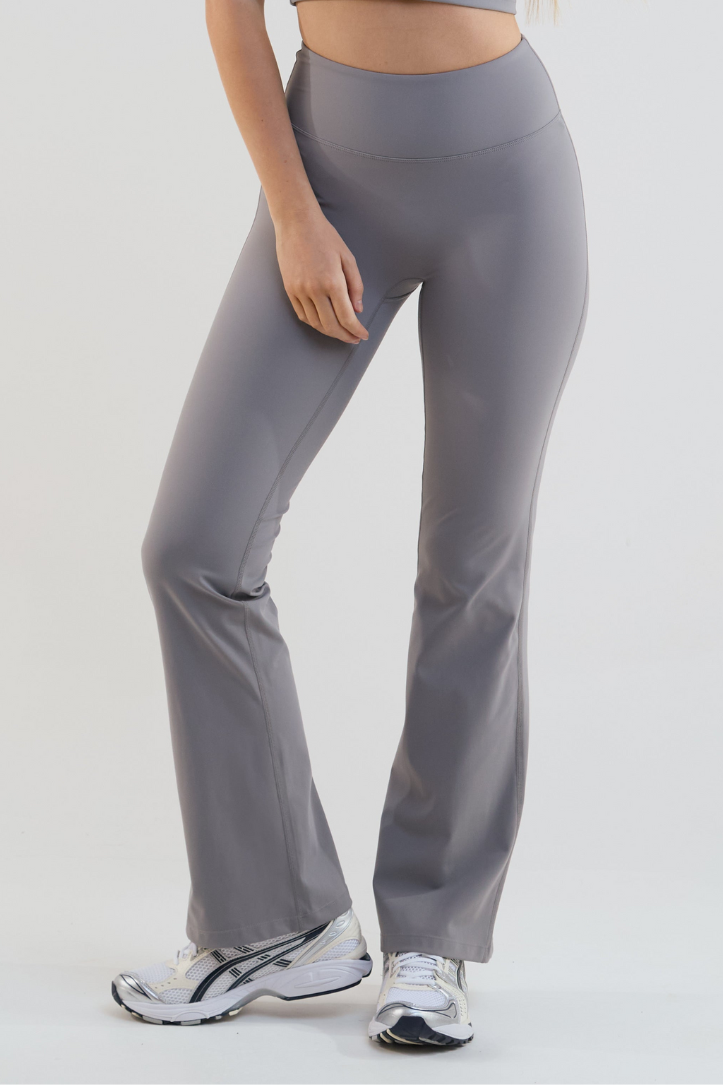 Kairo High-Waisted Flared Leggings - Dark Grey