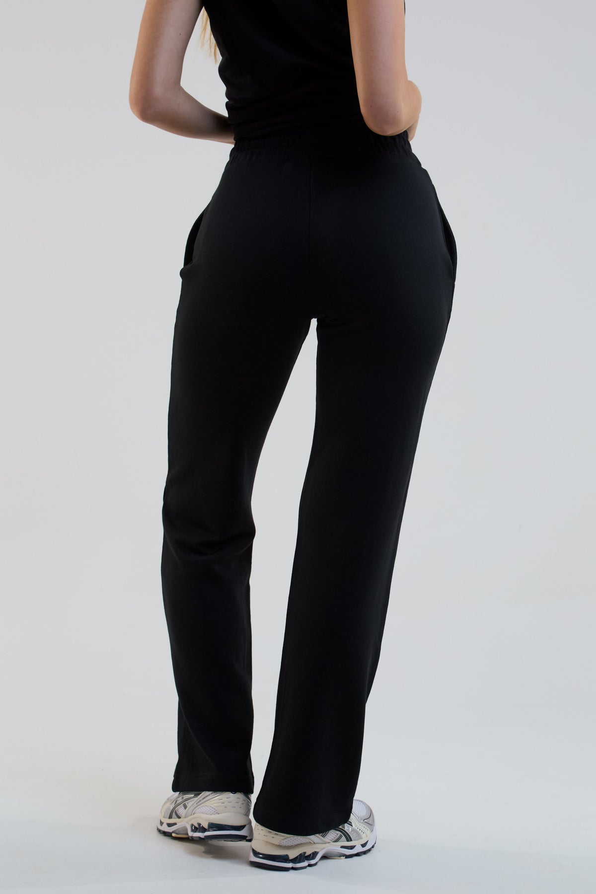 Storm Wide Leg Jogger - Black