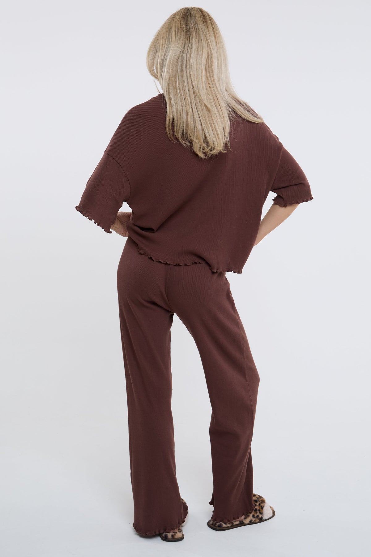 Off-Duty Ribbed Pyjama Set - Brown