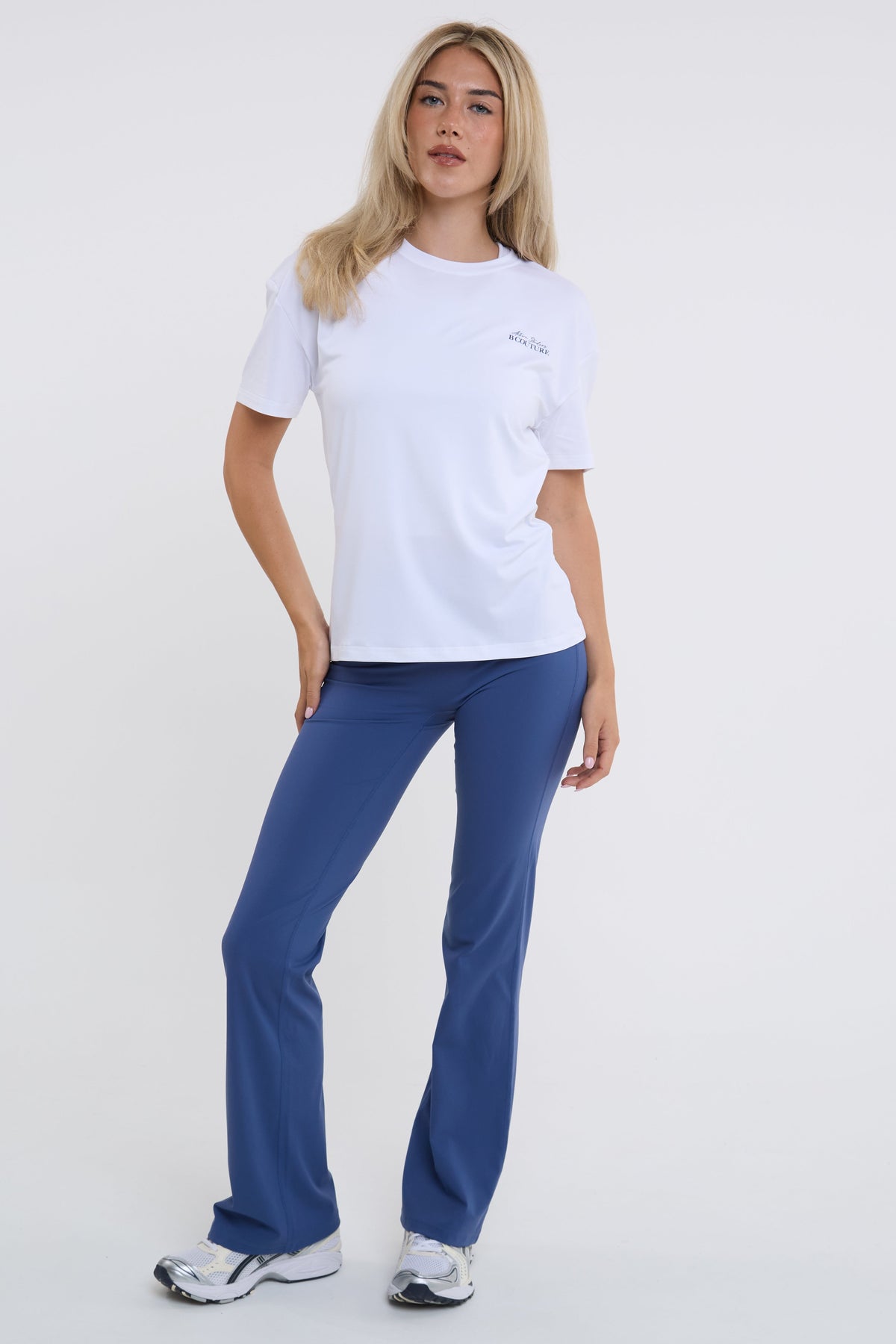 Active Studio Flared Leggings & T-Shirt Set - White/Blue
